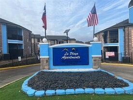 7501 Chesterfield Dr in Dallas, TX - Building Photo