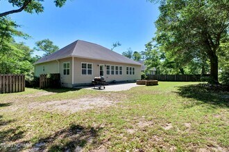 110 Shell Ct in Sneads Ferry, NC - Building Photo - Building Photo