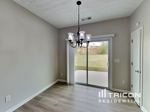 1704 Chinaberry Ct in Stockbridge, GA - Building Photo - Building Photo