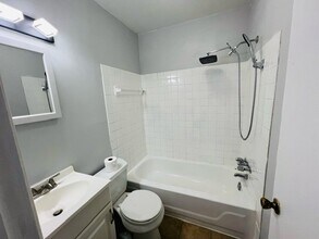 437 N 32nd St in Philadelphia, PA - Building Photo - Building Photo