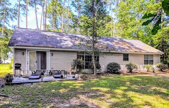89 Thomas Sumter St in Beaufort, SC - Building Photo - Building Photo