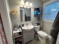 319 Clarendon Dr photo'