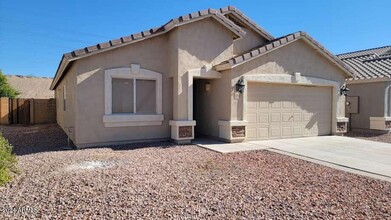 10201 N 115th Dr in Youngtown, AZ - Foto de edificio - Building Photo