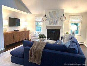 200 W Norwalk Rd in Norwalk, CT - Building Photo - Building Photo