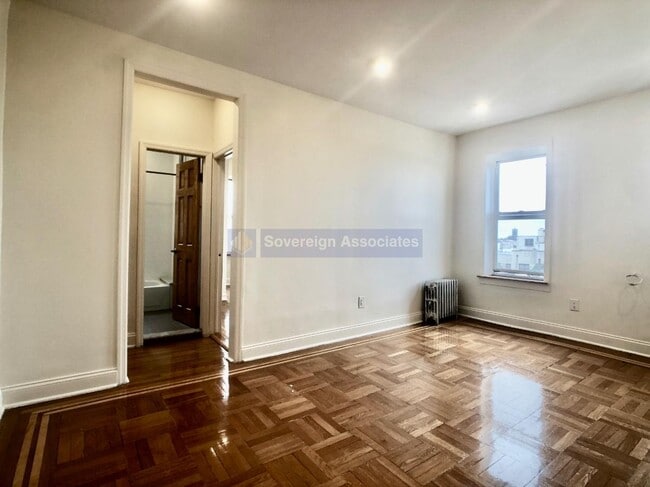 175 Pinehurst Ave