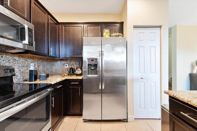 12442 Emerald Creek Ct in Plantation, FL - Building Photo - Building Photo