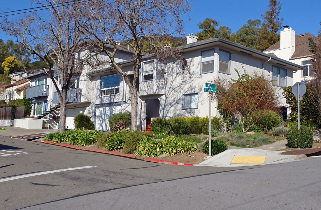 202-204 Laurel Pl in San Rafael, CA - Building Photo