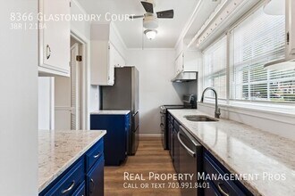 8366 Glastonbury Ct in Annandale, VA - Building Photo - Building Photo