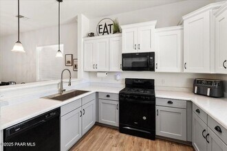 6149 Laguna Ln in Prescott Valley, AZ - Building Photo - Building Photo