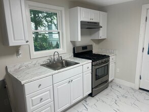 50 Herbert St in Red Bank, NJ - Building Photo - Building Photo