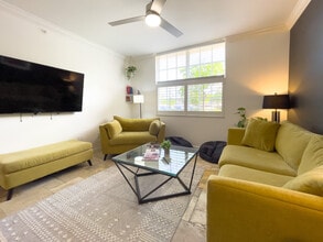 1900 Van Buren St, Unit 188B in Hollywood, FL - Building Photo - Building Photo