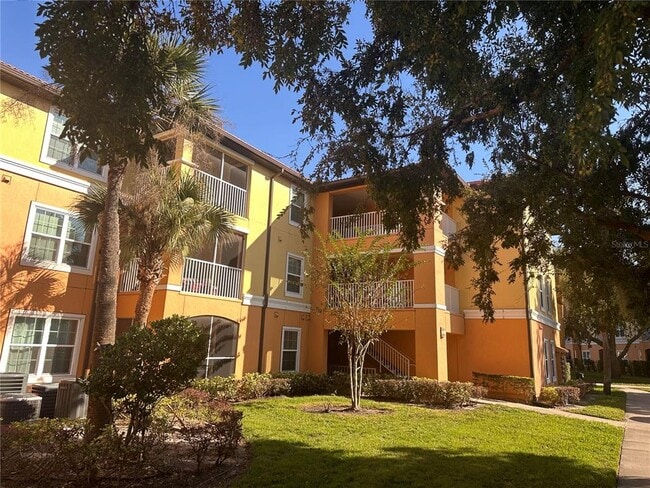 property at 5463 Vineland Rd