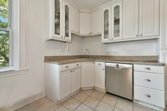 1746 Commonwealth Ave, Unit 12 in Boston, MA - Building Photo - Building Photo
