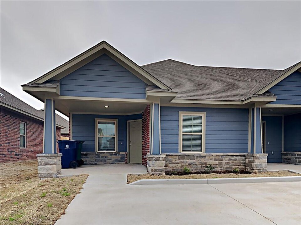 1008 SW 91st St in Oklahoma City, OK - Building Photo