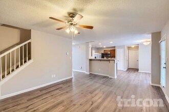 407 Emerald Trce in Jonesboro, GA - Foto de edificio - Building Photo