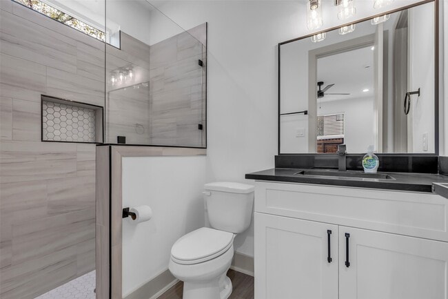 5310 Kindred Garden Ln