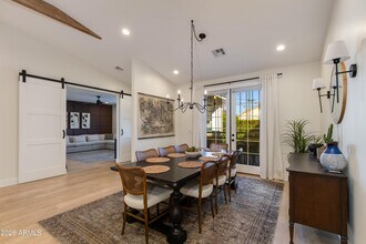 3247 E Sells Dr in Phoenix, AZ - Building Photo - Building Photo