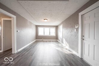 1521 N Tacoma Ave in Indianapolis, IN - Building Photo - Building Photo