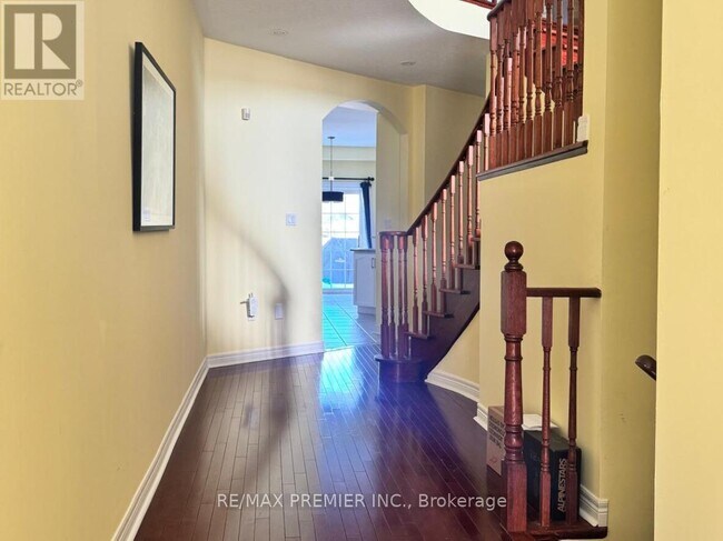 35 Boom Rd in Vaughan, ON - Building Photo - Building Photo