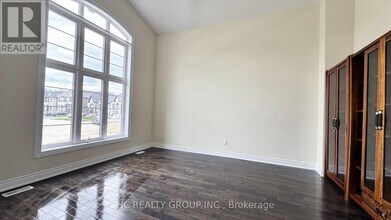 313 Somme St in Woodstock, ON - Building Photo - Building Photo