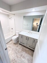 3112 N St, Unit 2 in Vancouver, WA - Foto de edificio - Building Photo