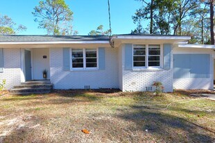 1709 Azalea Dr in Valdosta, GA - Building Photo