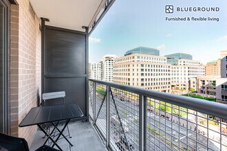 3444 Fairfax Dr in Arlington, VA - Foto de edificio - Building Photo