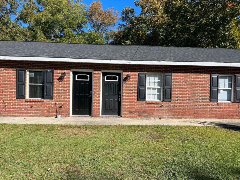 1625 Clark St-Unit -Apt. B in Rocky Mount, NC - Building Photo