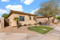 868 Savannah Dr in Chandler, AZ - Foto de edificio - Building Photo