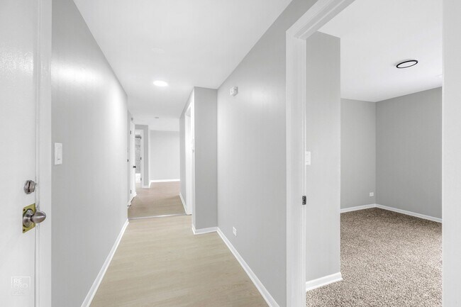 423-25 N Central Ave Chicago, IL 60644 in Chicago, IL - Building Photo - Building Photo