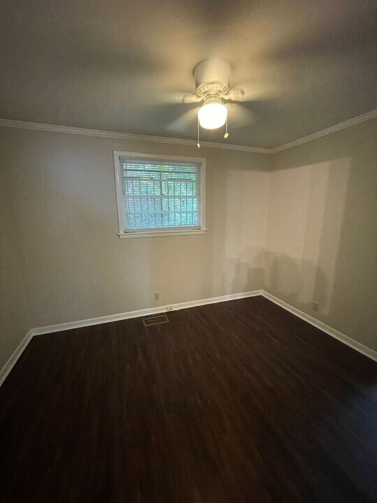 144 37th Ave N in Nashville, TN - Building Photo