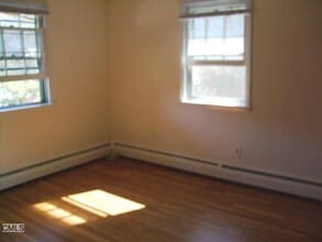 4 Elmwood St in Stamford, CT - Building Photo - Building Photo