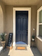 10208 Grizzly St in Bakersfield, CA - Building Photo - Building Photo