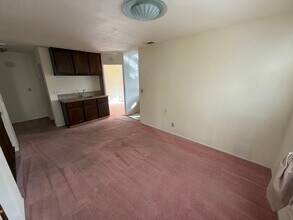 435 N Alhambra Ave in Monterey Park, CA - Building Photo - Building Photo