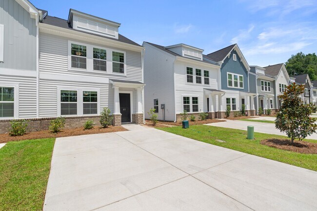 815 Coburg Ln in Lexington, SC - Building Photo - Building Photo