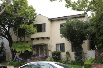 149 S Oakhurst Dr in Beverly Hills, CA - Building Photo - Building Photo