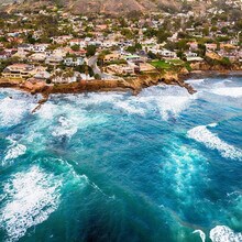 2420 Torrey Pines Rd in San Diego, CA - Building Photo - Building Photo