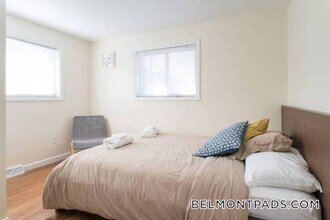 37 Oxford Cir in Belmont, MA - Building Photo - Building Photo