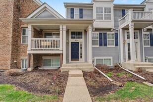 534 Richard Brown Blvd in Volo, IL - Building Photo