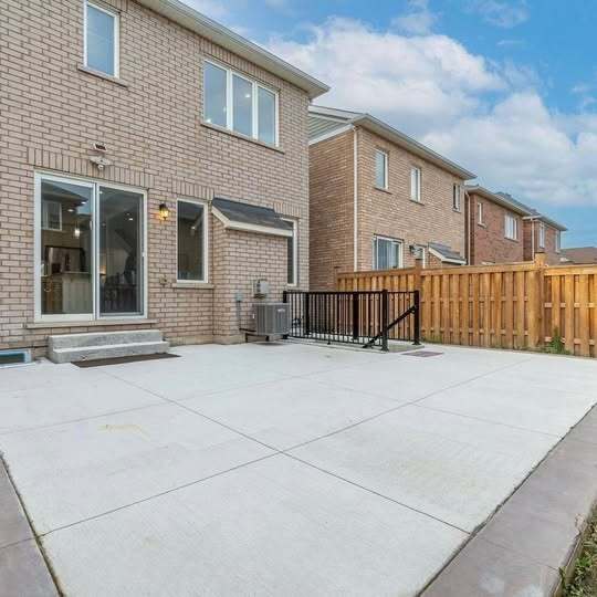 property at 8 Emerald Coast Trl