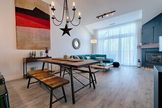 180 Rue du Cercle des Cantons in Bromont, QC - Building Photo - Building Photo