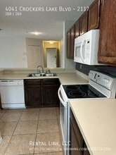 4041 Crockers Lake Blvd in Sarasota, FL - Foto de edificio - Building Photo