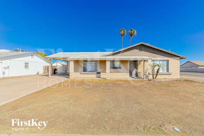 7102 W Brown St in Peoria, AZ - Building Photo