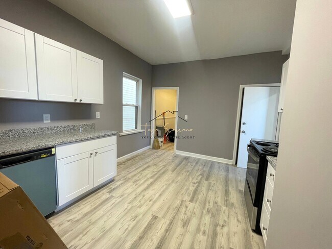 89 Intervale St, Unit 1 in Boston, MA - Building Photo - Building Photo