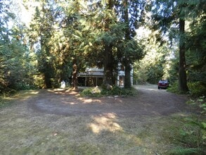 1596 Mt Pleasant Rd in Port Angeles, WA - Building Photo - Building Photo