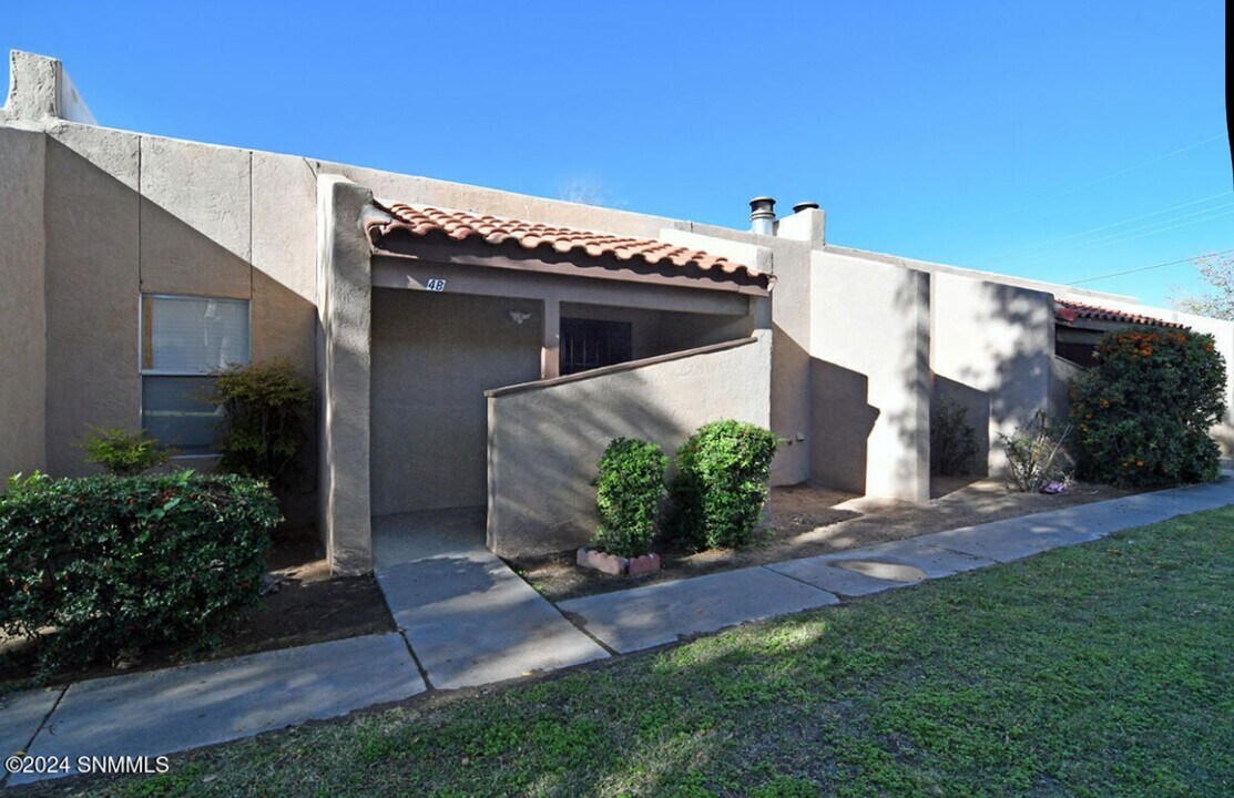 1345 Branson Ave in Las Cruces, NM - Foto de edificio