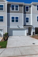 3034 Castle Loch Ln in Durham, NC - Building Photo - Building Photo