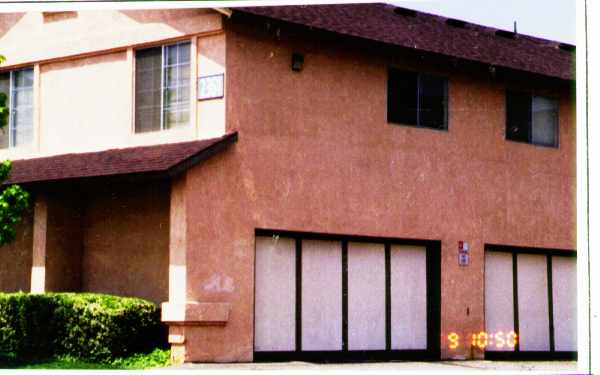 2361 Maryhelen St in Corona, CA - Building Photo - Building Photo