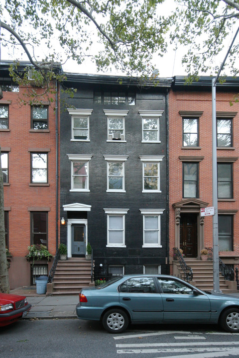 12 Sidney Pl in Brooklyn, NY - Building Photo