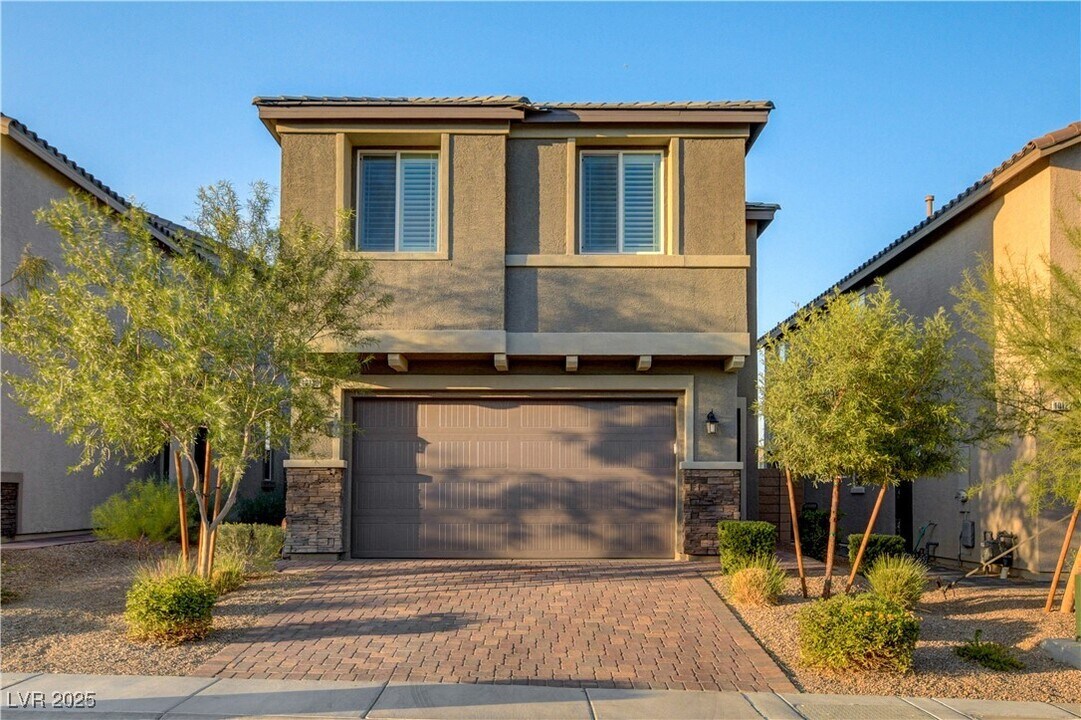 10130 Ashford Ml Ct in Las Vegas, NV - Building Photo